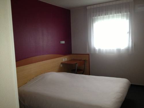 Imagen de la habitación del Hotel Bandb Pau Lescar. Foto 15