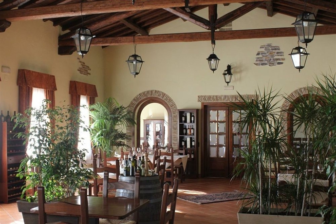 Imagen del bar/restaurante del Hotel Bandb Pomezia Cortese. Foto 2