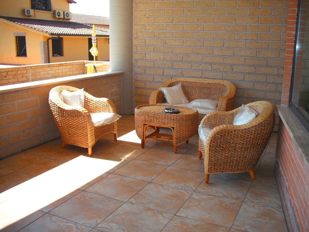 Imagen de los exteriores del Hotel Bandb Pomezia Cortese. Foto 14