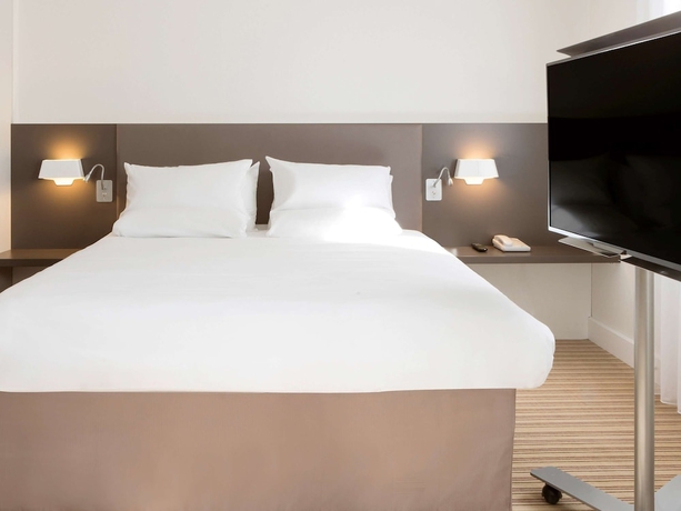 Imagen de la habitación del Hotel Bandb Rueil-malmaison Gare. Foto 11