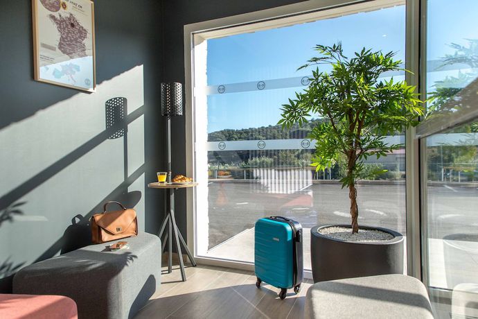 Imagen de los interiores del Hotel Bandb Sainte Maxime Golfe De St Tropez. Foto 19