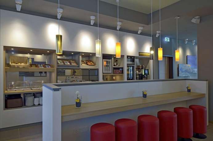 Imagen del bar/restaurante del Hotel Bandb Stuttgart-airport/messe. Foto 3