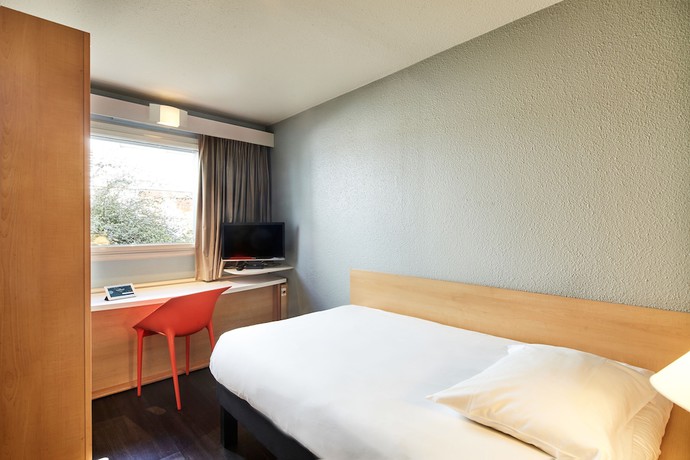 Imagen de la habitación del Hotel Bandb Versailles Le Chesnay. Foto 6