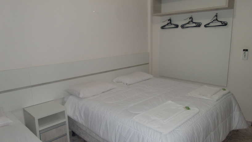 Imagen de la habitación del Hotel Bandeira. Foto 9