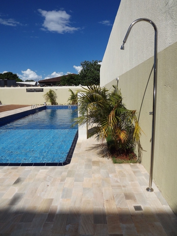 Imagen de la piscina del Hotel Bandeira. Foto 16