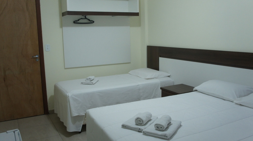 Imagen de la habitación del Hotel Bandeira. Foto 12