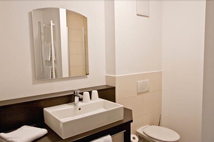 Imagen de la habitación del Hotel Bandf Am Neumarkt. Foto 8