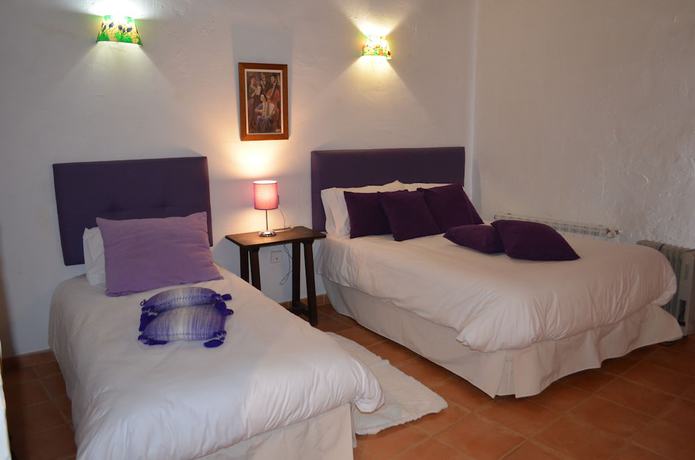 Imagen de la habitación del Hotel Bandolero. Foto 10