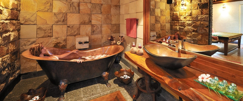 Imagen de la piscina del Hotel Bandos Maldives. Foto 14