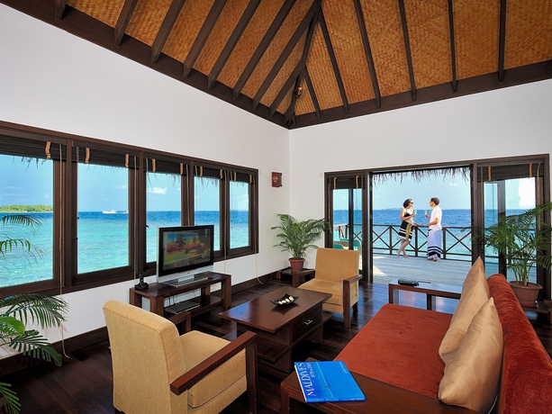 Imagen de los interiores del Hotel Bandos Maldives. Foto 13