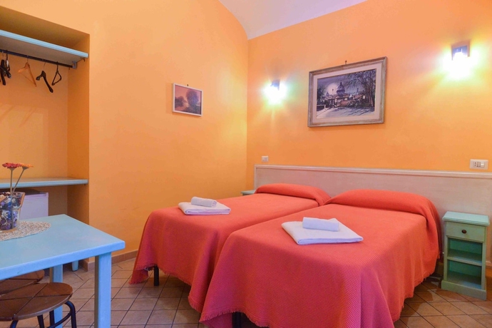 Imagen de la habitación del Hotel Bandt Rooms Trani. Foto 8