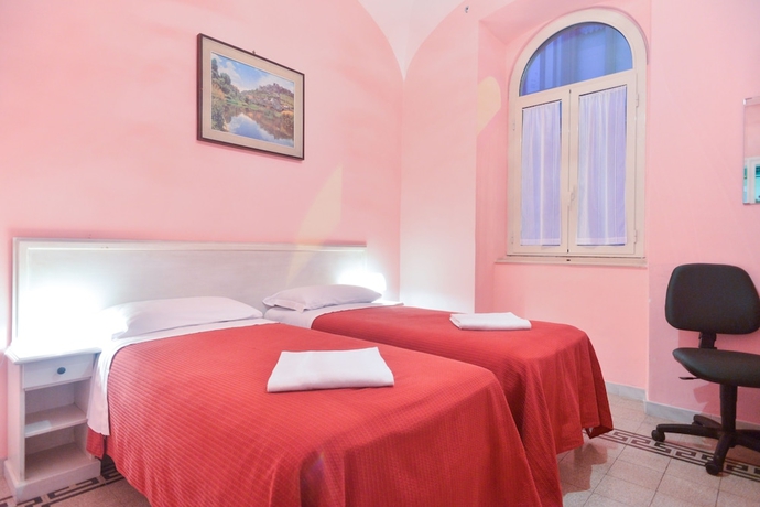 Imagen de la habitación del Hotel Bandt Rooms Trani. Foto 17