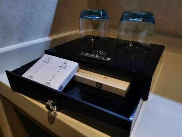 Imagen de la habitación del Hotel Bandung Business ApartHotel. Foto 2