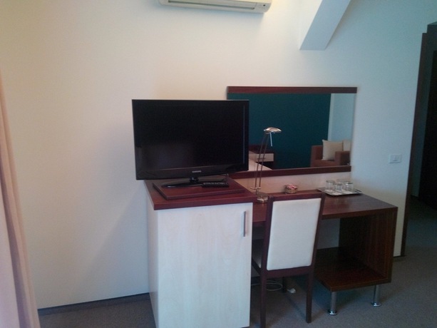 Imagen de la habitación del Hotel Baneasa Parc. Foto 10