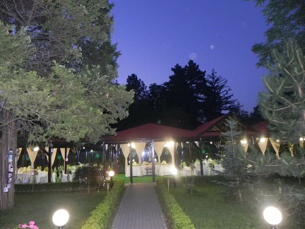 Imagen de los interiores del Hotel Baneasa Parc. Foto 19