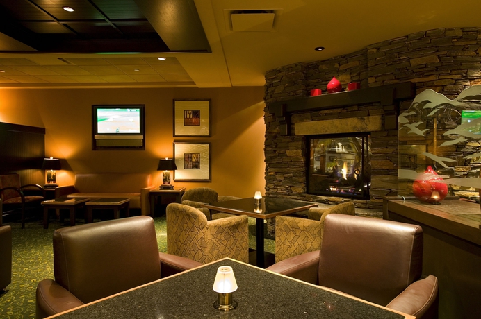 Imagen de los interiores del Hotel Banff Park Lodge. Foto 10