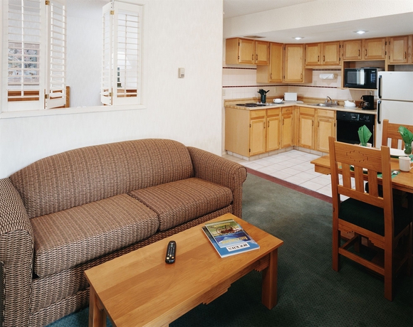 Imagen de los interiores del Hotel Banff Rocky Mountain Resort. Foto 9