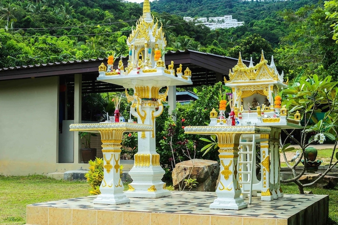 Imagen de los exteriores del Hotel Bang Po Hut. Foto 15