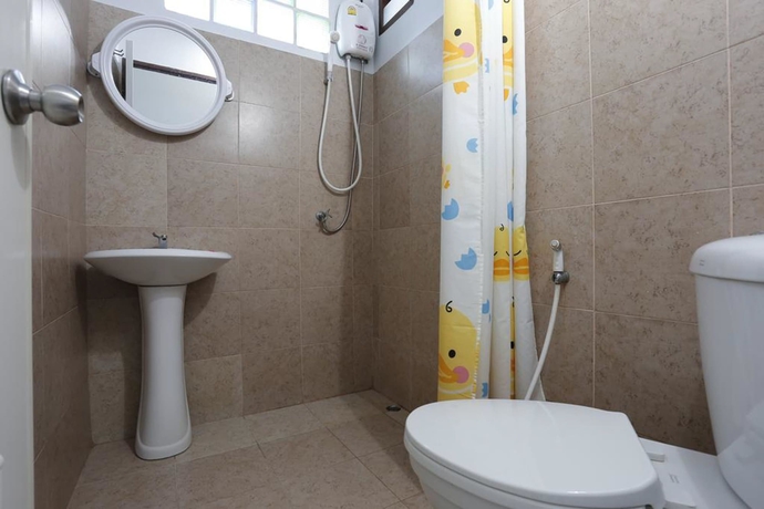 Imagen de la habitación del Hotel Bang Po Resort. Foto 3