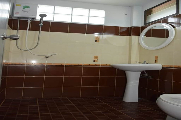 Imagen de la habitación del Hotel Bang Po Resort. Foto 4