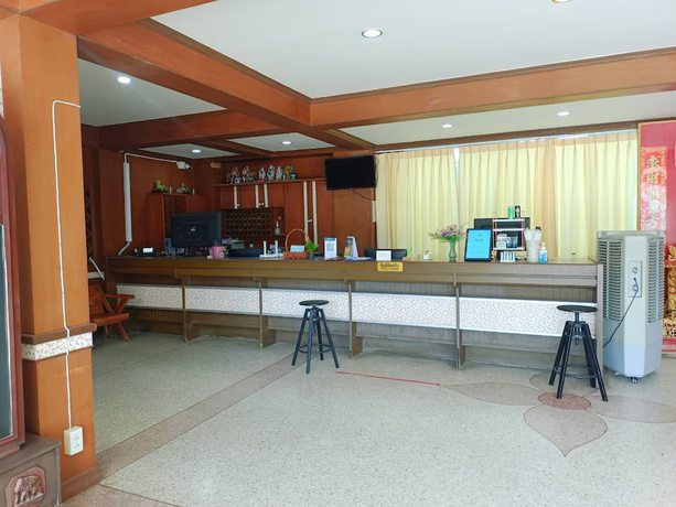 Imagen de los interiores del Hotel Bang Saphan Resort. Foto 13