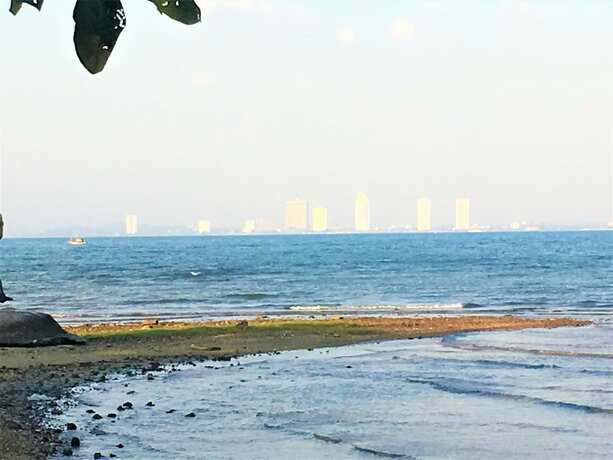 Imagen general del Hotel Bang Saray - Lake and Pool Views. Foto 8