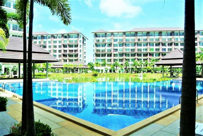 Imagen general del Hotel Bang Saray - Lake and Pool Views. Foto 2