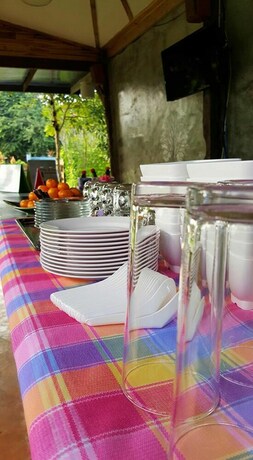 Imagen del bar/restaurante del Hotel Bang Wela At Suanphung Resort. Foto 17