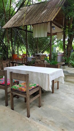 Imagen del bar/restaurante del Hotel Bang Wela At Suanphung Resort. Foto 18