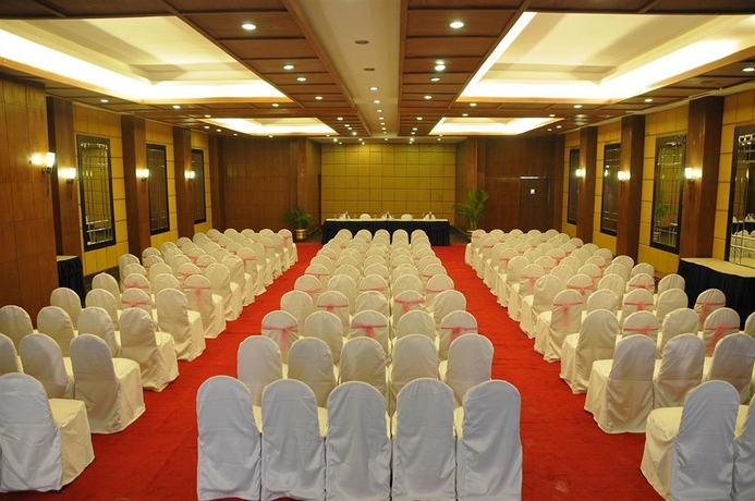 Imagen de los interiores del Hotel Bangalore International. Foto 9