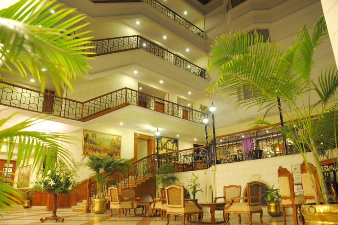 Imagen de los interiores del Hotel Bangalore International. Foto 10