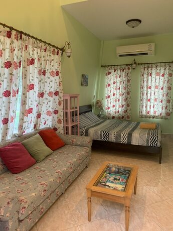 Imagen general del Hotel Bangchong Marina Resort, Tha Yang. Foto 4