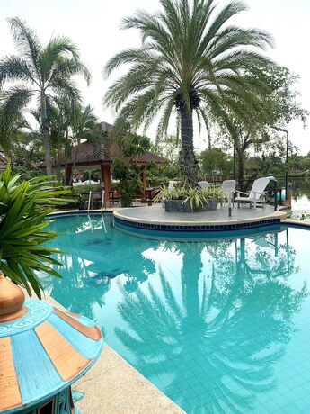 Imagen general del Hotel Bangchong Marina Resort, Tha Yang. Foto 9