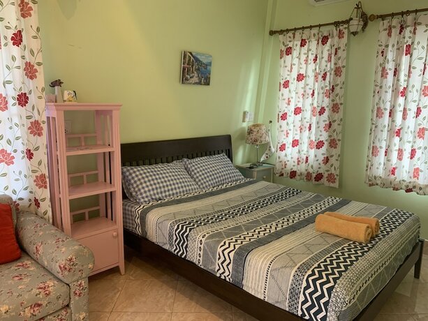 Imagen de la habitación del Hotel Bangchong Marina Resort, Tha Yang. Foto 19