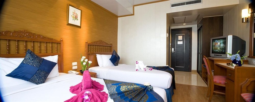 Imagen de la habitación del Hotel Bangkok Centre. Foto 7