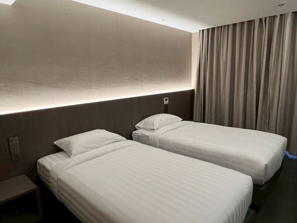 Imagen de la habitación del Hotel Bangkok City Rama 9 Hotel. Foto 3