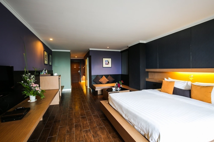 Imagen de la habitación del Hotel Bangkok Inter Place. Foto 5