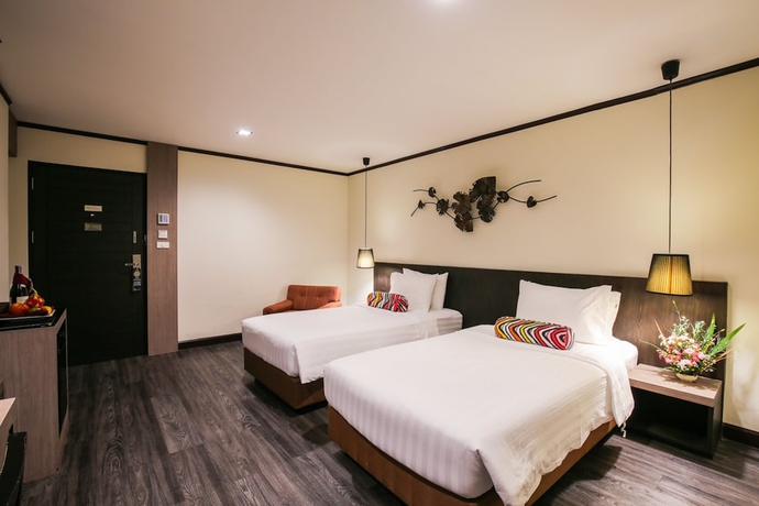 Imagen de la habitación del Hotel Bangkok Inter Place. Foto 6
