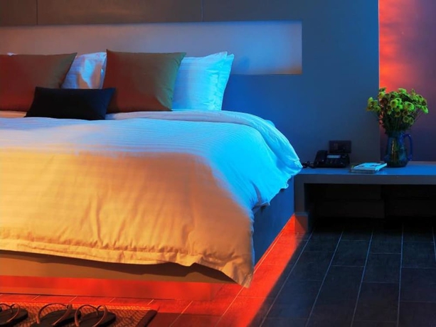 Imagen de la habitación del Hotel Bangkok Inter Place. Foto 9