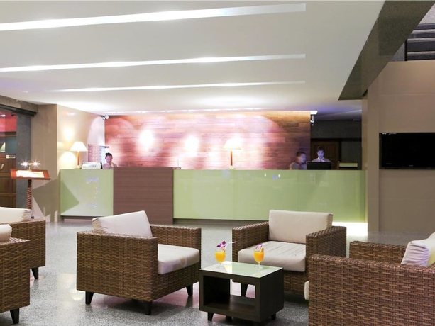 Imagen de los interiores del Hotel Bangkok Inter Place. Foto 18
