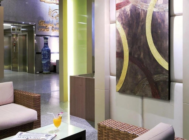 Imagen de los interiores del Hotel Bangkok Inter Place. Foto 19