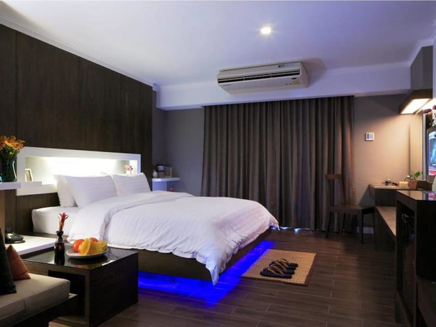 Imagen de la habitación del Hotel Bangkok Inter Place. Foto 17