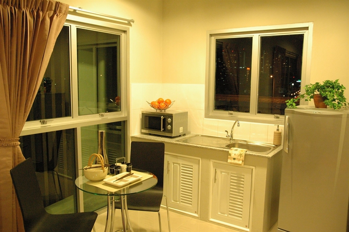 Imagen de la habitación del Hotel Bangkok Living. Foto 6