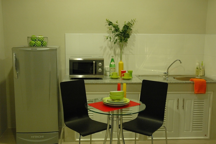 Imagen de la habitación del Hotel Bangkok Living. Foto 7