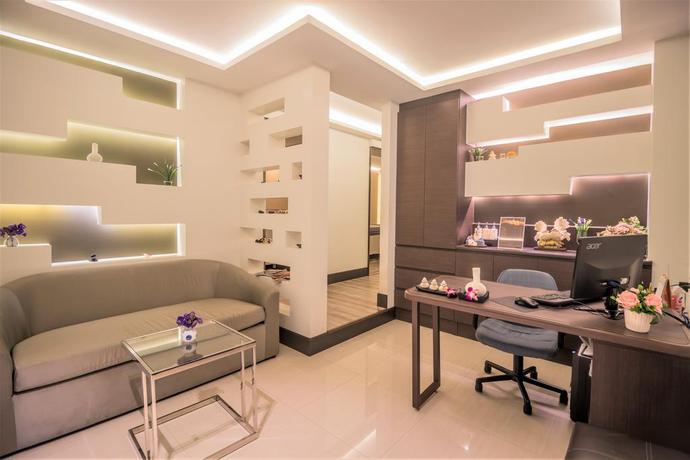 Imagen de la habitación del Hotel Bangkok Midtown. Foto 3