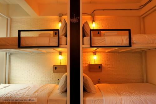 Imagen de la habitación del Hotel Bangkok Oasis. Foto 6