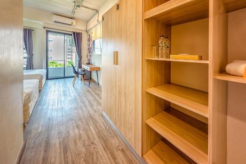 Imagen de la habitación del Hotel Bangkok Oasis. Foto 8