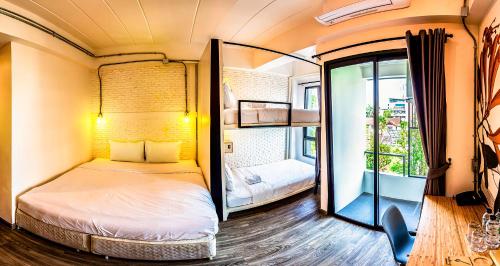 Imagen de la habitación del Hotel Bangkok Oasis. Foto 9
