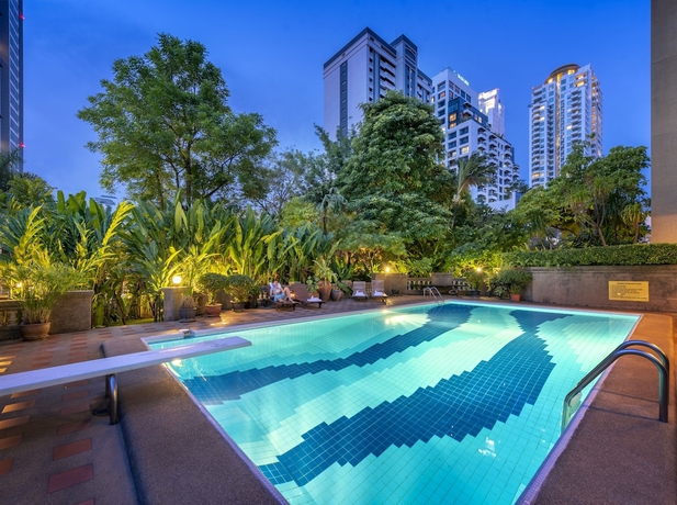 Imagen de la piscina del Hotel Bangkok Shortstay 2 To 3 Br Sukhumvit. Foto 19