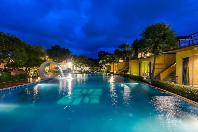 Imagen de la habitación del Hotel Bangkok grand resort. Foto 4